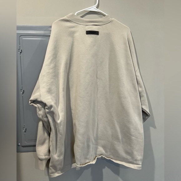 Essentials long sleeve - Picture 2 of 5